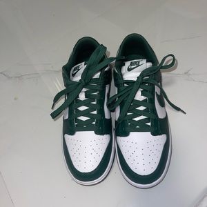 nike dunk low Michigan state